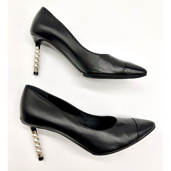 Chanel Patent Cap-Toe Pearl Heel Pumps in Black Leather EU38 US 7-7.5 - Picture 5 of 11